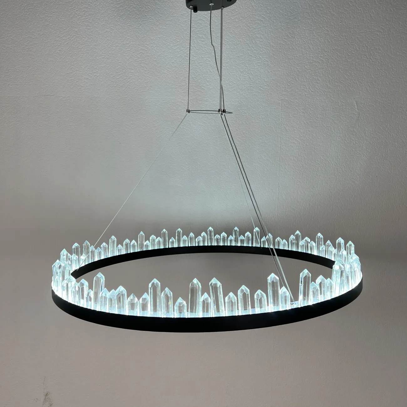 Люстра QUARTZ D90 от ImperiumLoft Люстра QUARTZ D90 от ImperiumLoft