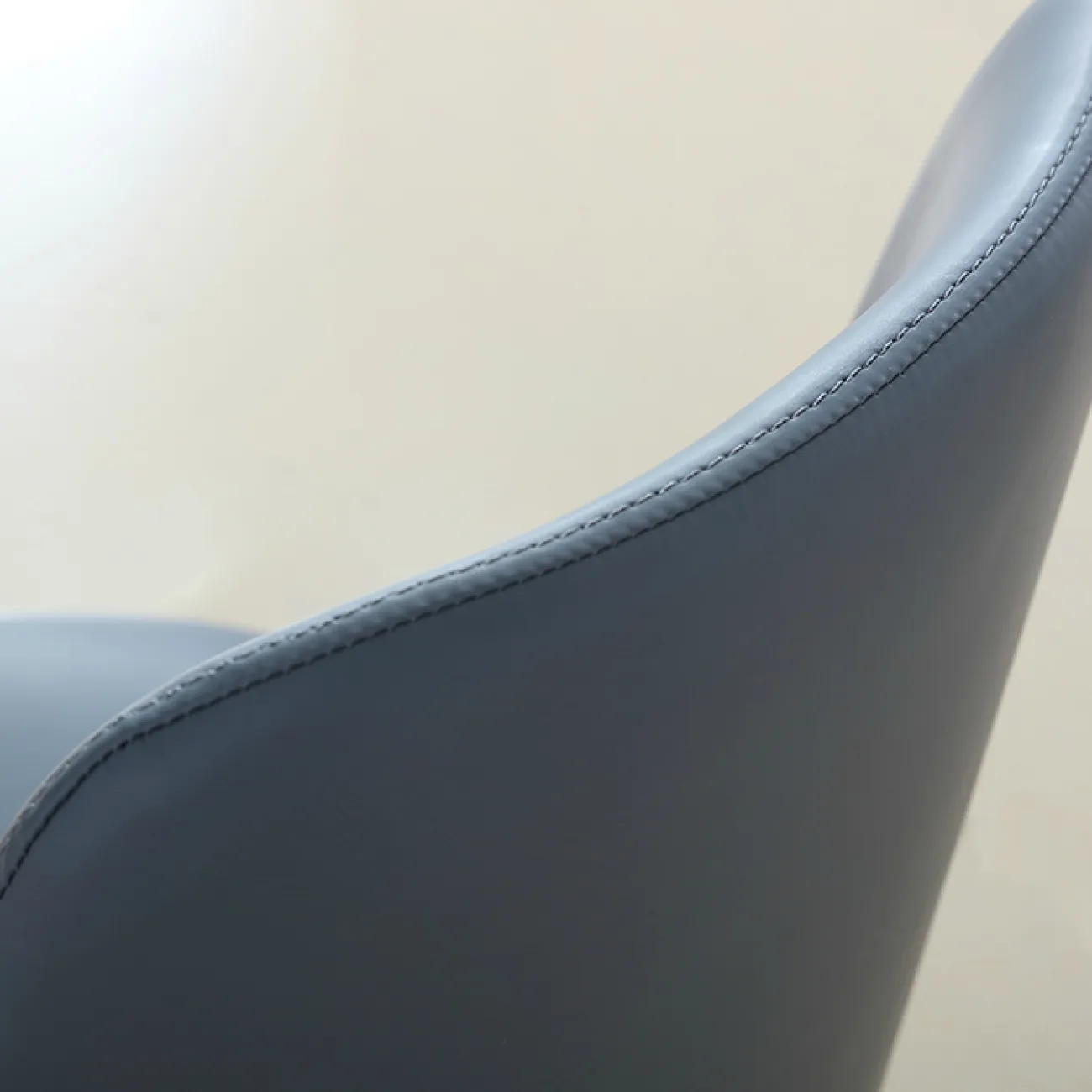 Дизайнерский стул LaLume - ST001012