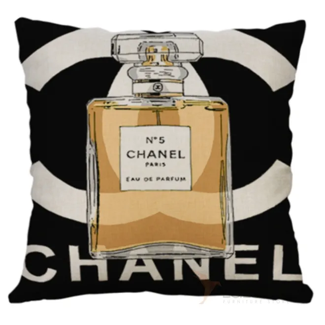 Декоративная подушка CHANEL III от LaLume Декоративная подушка CHANEL III от LaLume