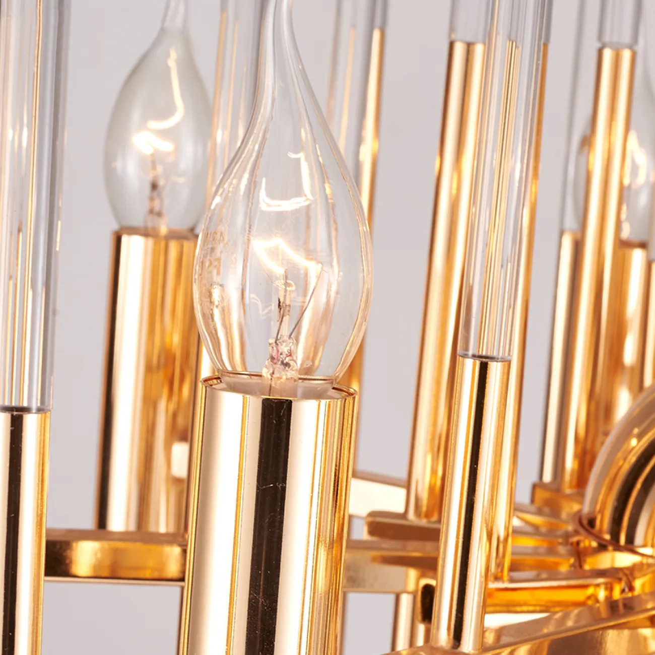 Люстра BRASS AND GLASS LOOP CHANDELIER D60 от ImperiumLoft