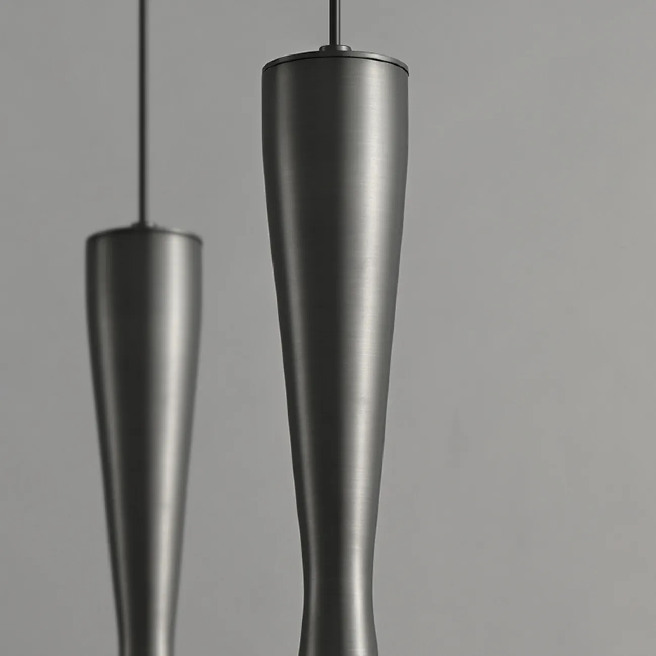 Готовая комбинация подвесных светодиодных светильников c латунным корпусом в форме песочных часов ORVIN DUO Brass