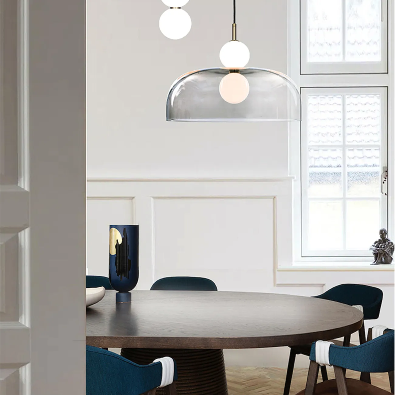 Готовая комбинация подвесных светодиодных светильников c шарообразными плафонами и купольными рассеивателями ROCCO COMBO A 6 подвесов