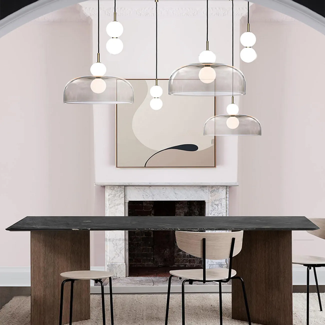 Готовая комбинация подвесных светодиодных светильников c шарообразными плафонами и купольными рассеивателями ROCCO COMBO A 6 подвесов