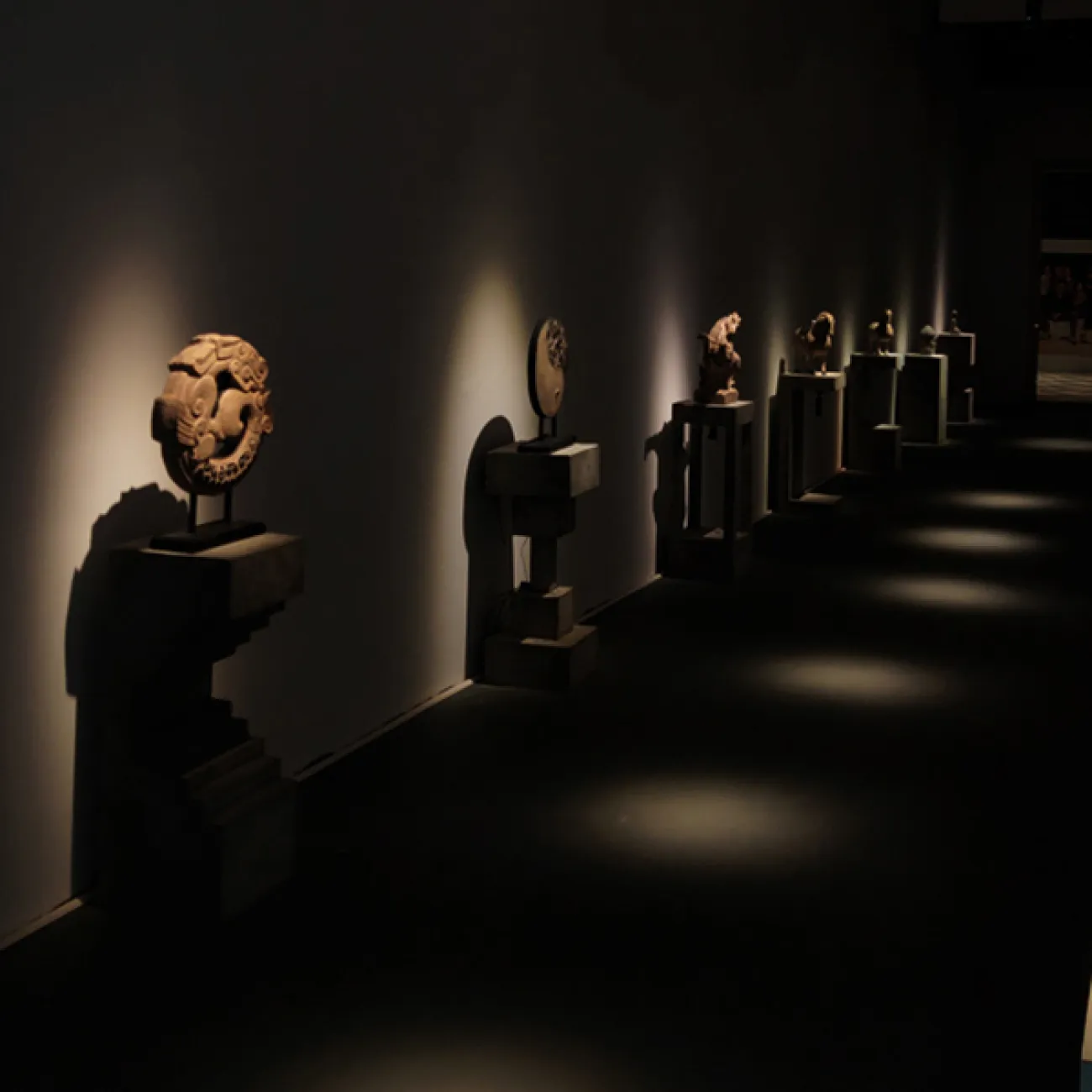 Потолочный светильник с изменениямым углом света Zoom Bell A White 6000К от ImperiumLoft Потолочный светильник с изменениямым углом света Zoom Bell A White 6000К от ImperiumLoft