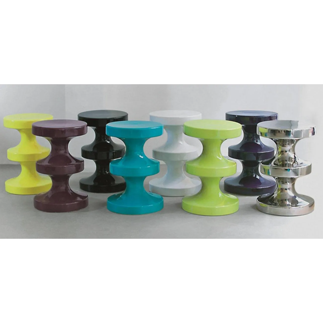Керамический табурет INDIA MAHDAVI Bishop Stool designed by India Mahdavi in 2004 от LaLume