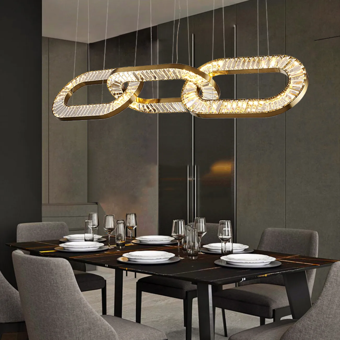 Готовая комбинация подвесных светодиодных светильников c закольцованными плафонами из прямоугольных хрустальных пластин CELEBRATE L185