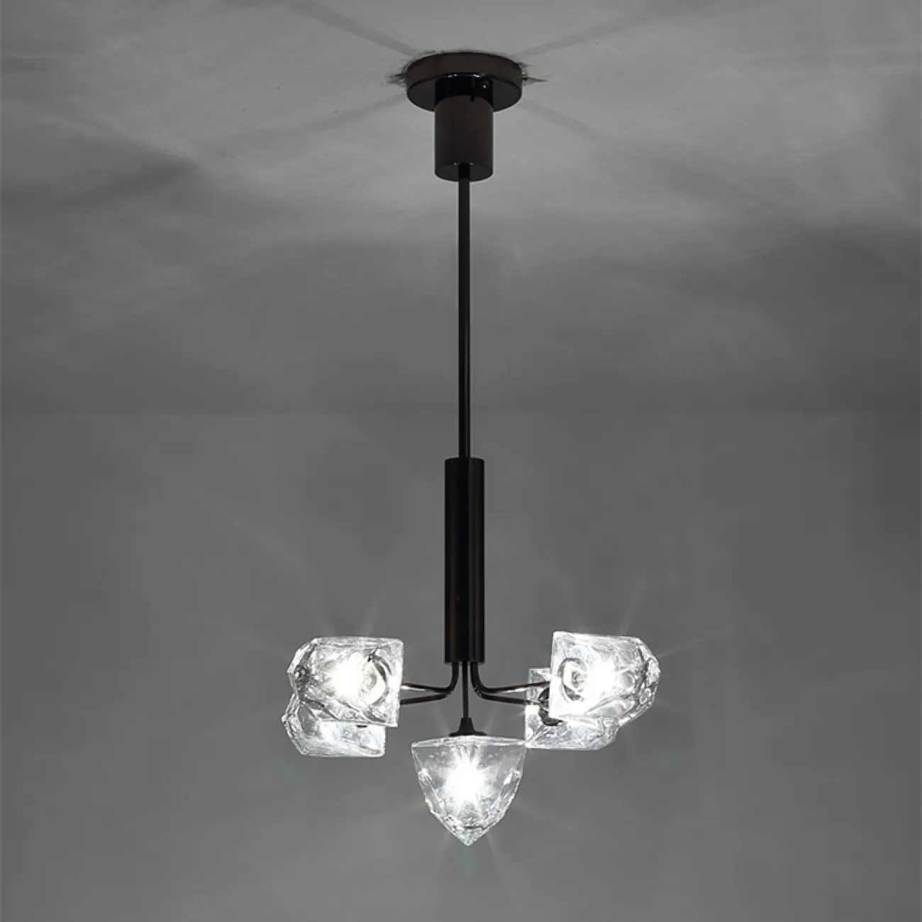 Люстра на штанге ICE 11 lamps Black от ImperiumLoft