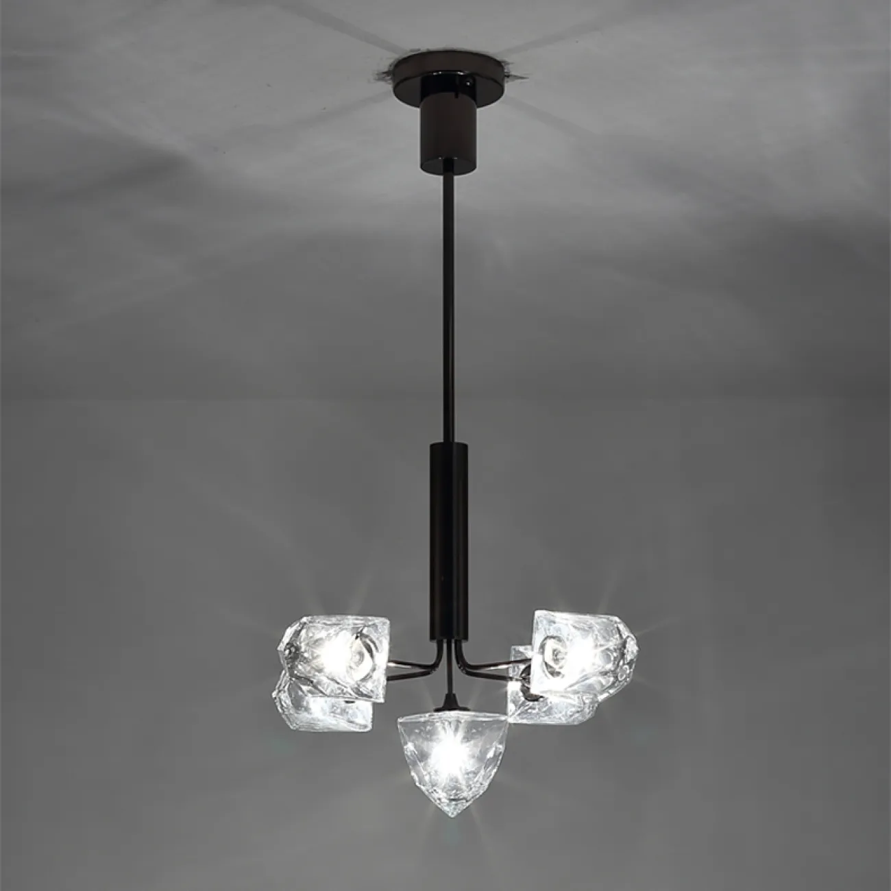 Люстра на штанге ICE 9 lamps Black от ImperiumLoft