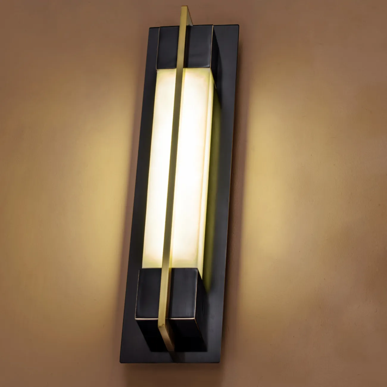 Настенный светильник GLEE C H55 Black от ImperiumLoft