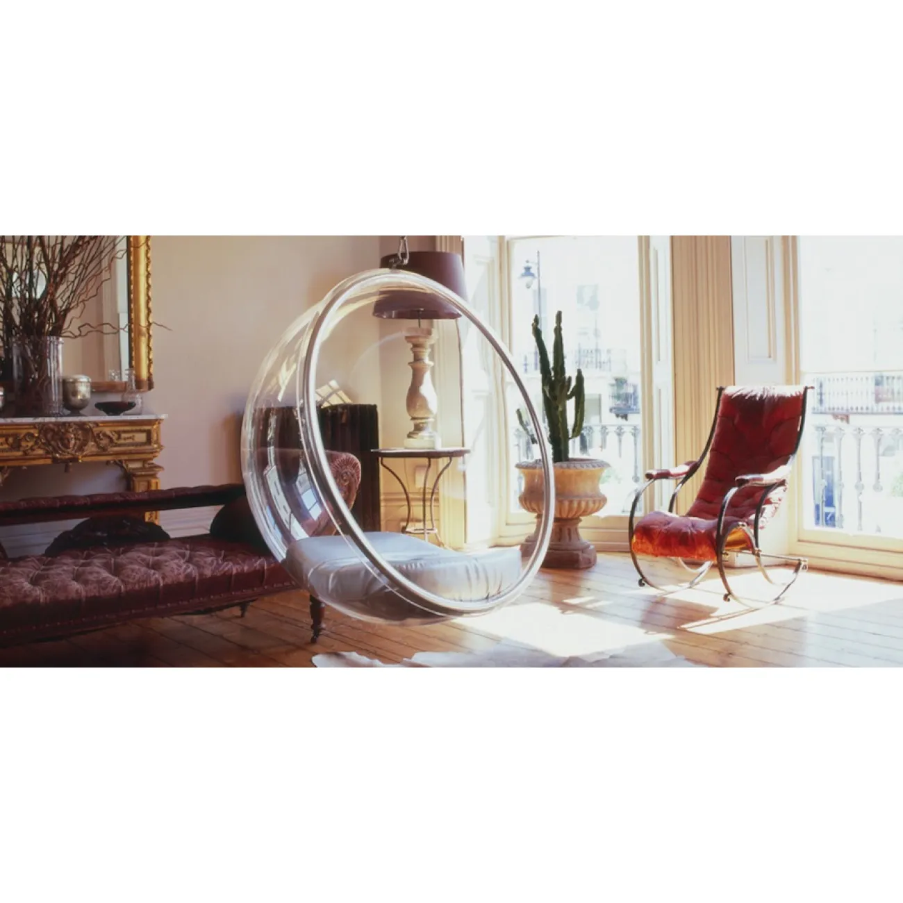 Кресло Bubble Chair designed by Eero Aarnio		 in 1968 от LaLume