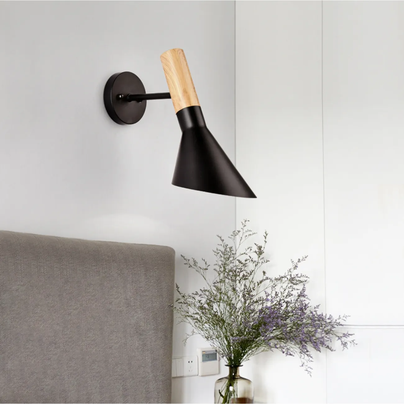 Бра AJ Wall by Arne Jacobsen for Louis Poulsen Черный от ImperiumLoft