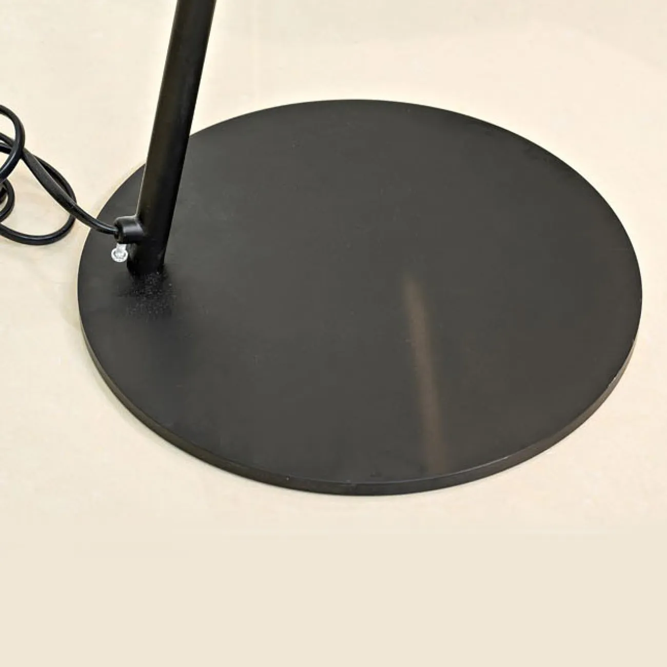 Торшер STRIKE от ImperiumLoft