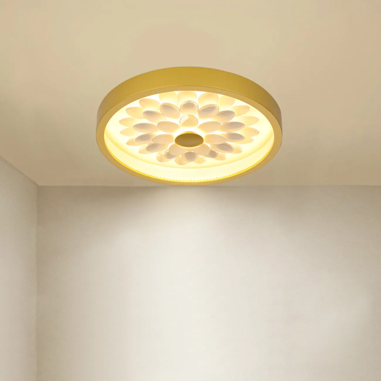 Потолочная люстра PETALS C D70 Gold от ImperiumLoft