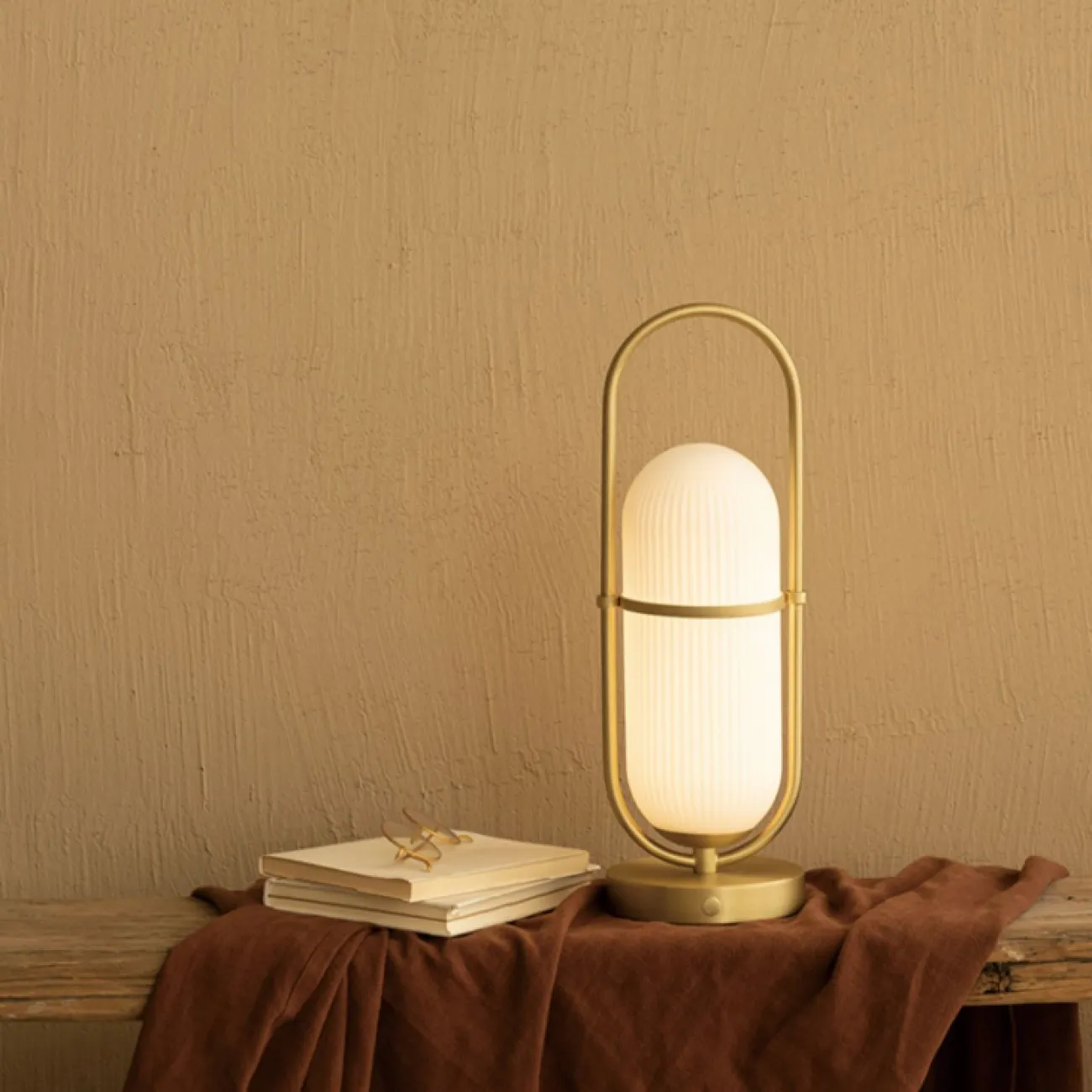 Настольная лампа TROTTE TAB Brass от ImperiumLoft