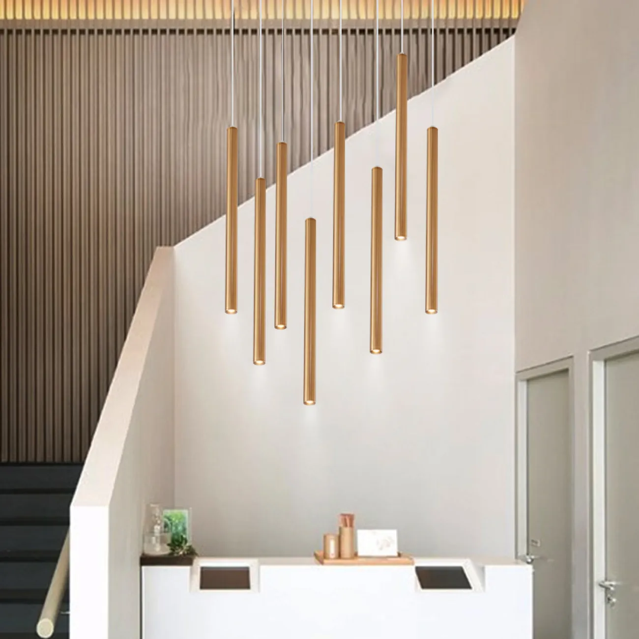 Готовая комбинация подвесных светодиодных светильников с трубчатыми плафонами оттенка латунь HARDER COMBO B L5 H40