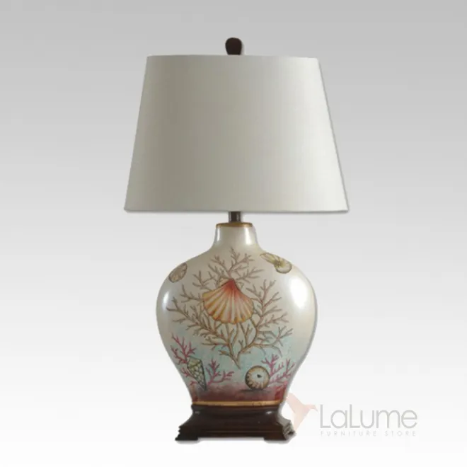 Настольная лампа Shell от LaLume Настольная лампа Shell от LaLume