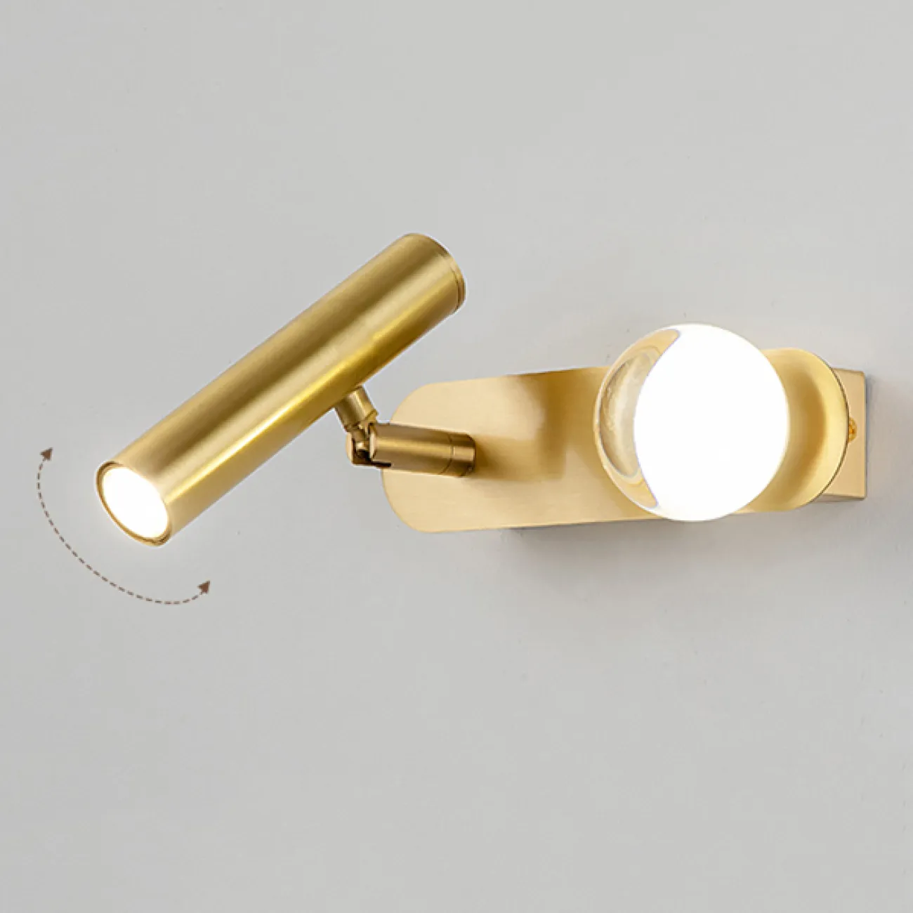 Серия парных настенных светильников с шарообразным плафоном и поворотным цилиндрическим спотом BODVAR Left