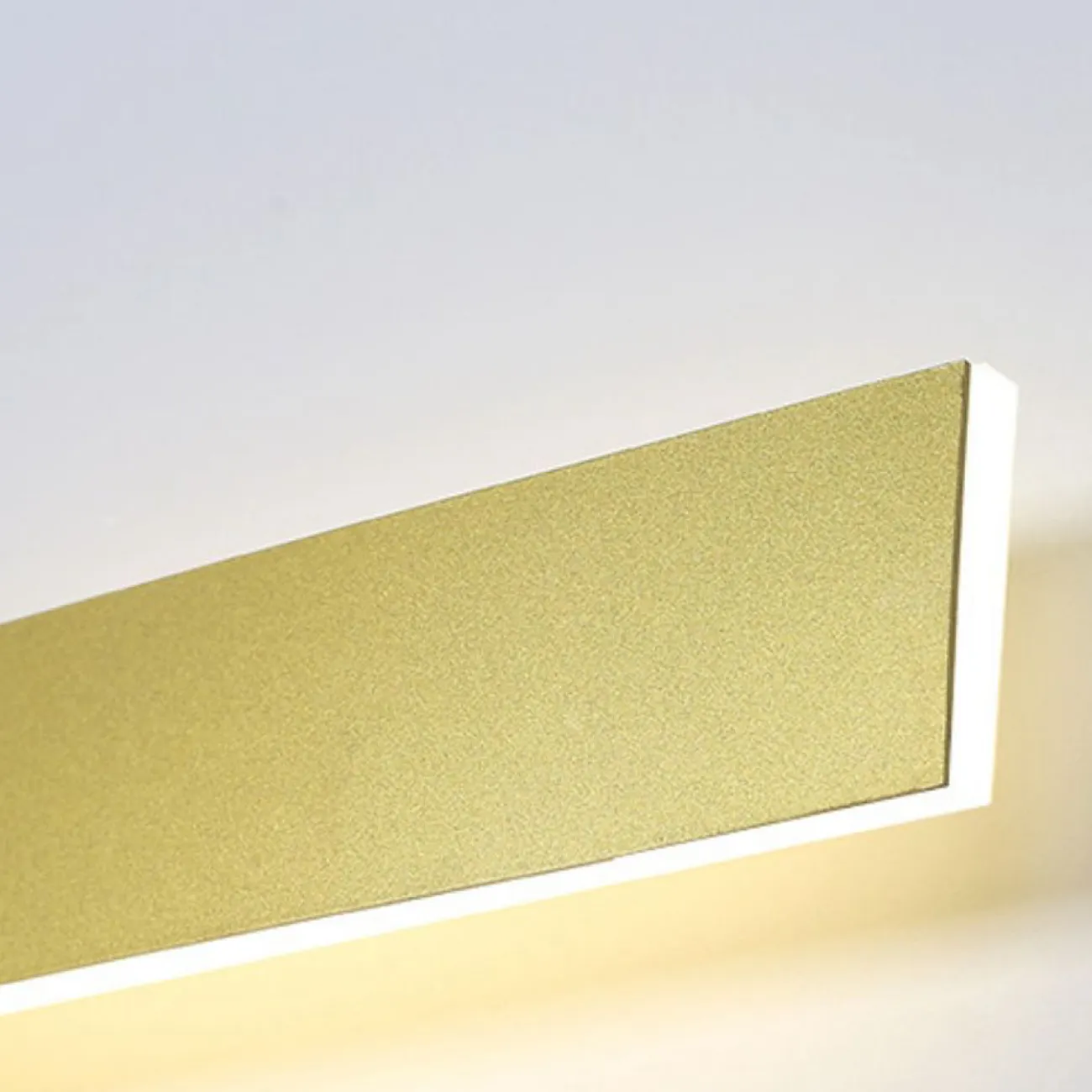 Настенный светильник SOURIS L80 Gold от ImperiumLoft