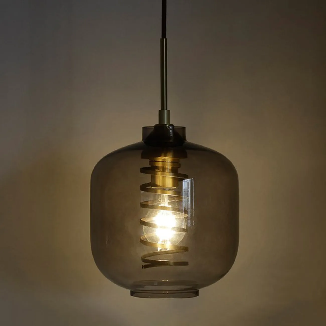 Подвесной светильник SCREW SMOKY от ImperiumLoft