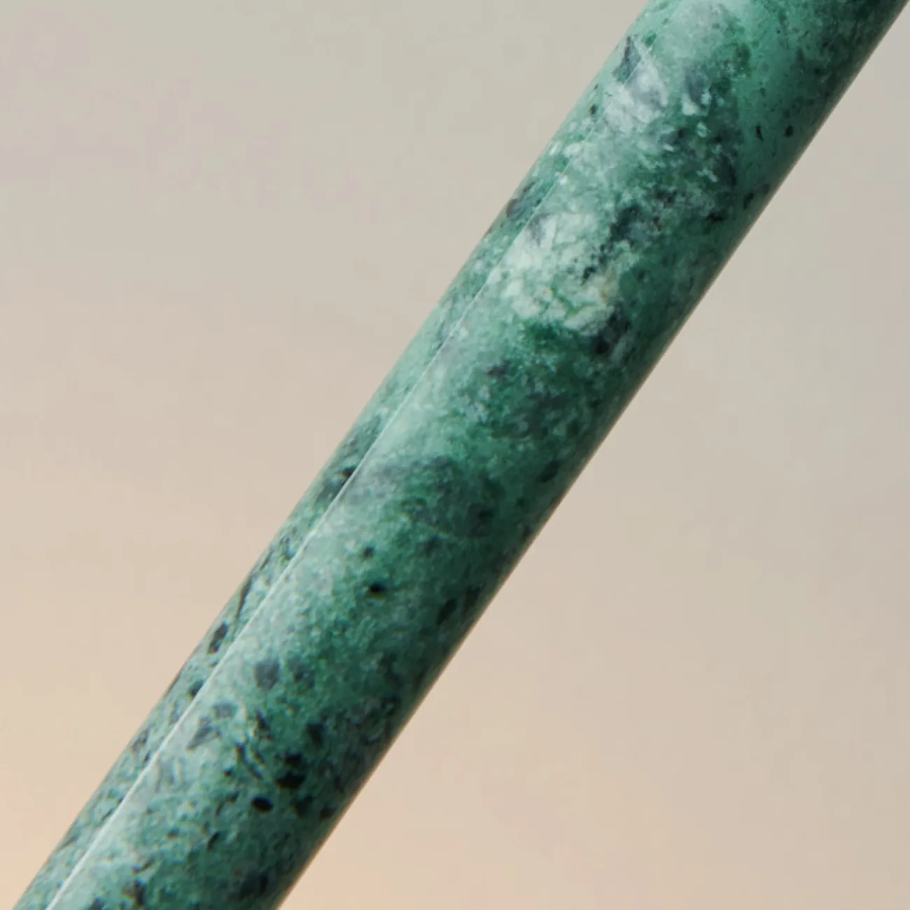 Подвесной светильник VELLAMO H63 Green от ImperiumLoft