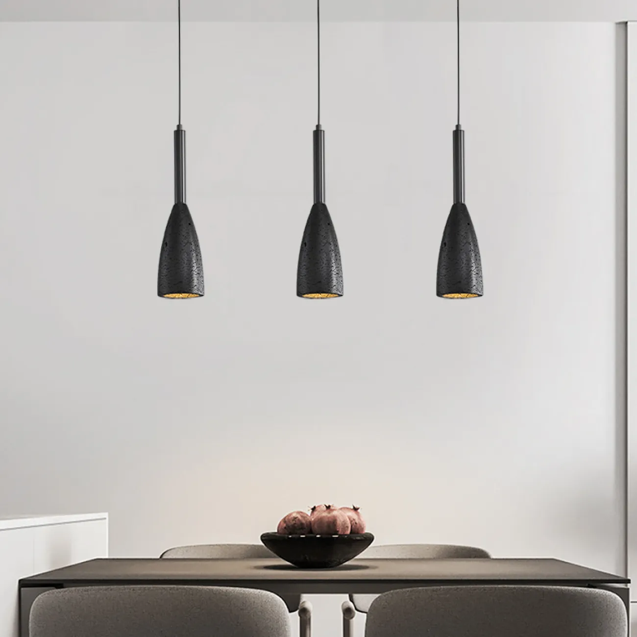 Готовая комбинация подвесных светильников с рельефными плафонами в форме кегель из черного лавового камня DALBY STONE COMBO L70