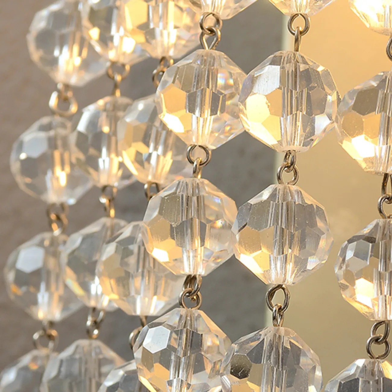 Дизайнерский настенный светильник с двухъярусным абажуром из подвесок с хрустальными бусинами LADY WALL