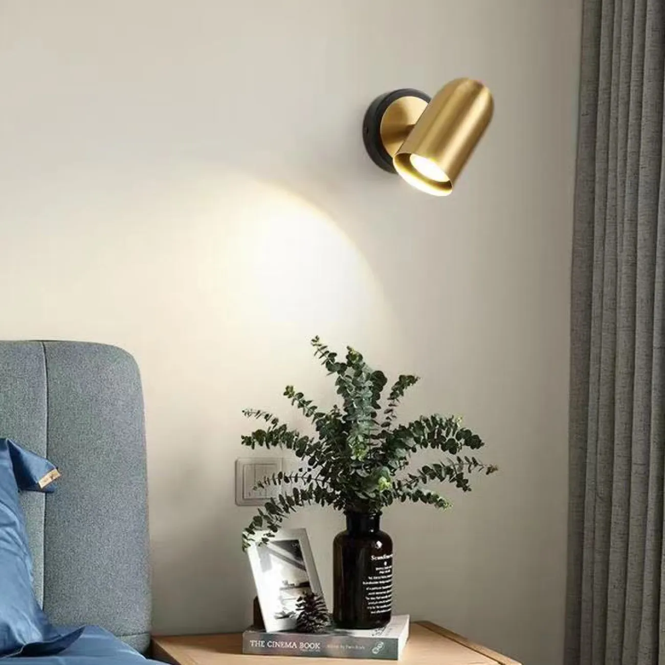 Серия настенных светодиодных светильников с цилиндрическим и скругленным плафоном на круглом креплении с поворотным механизмом SET B