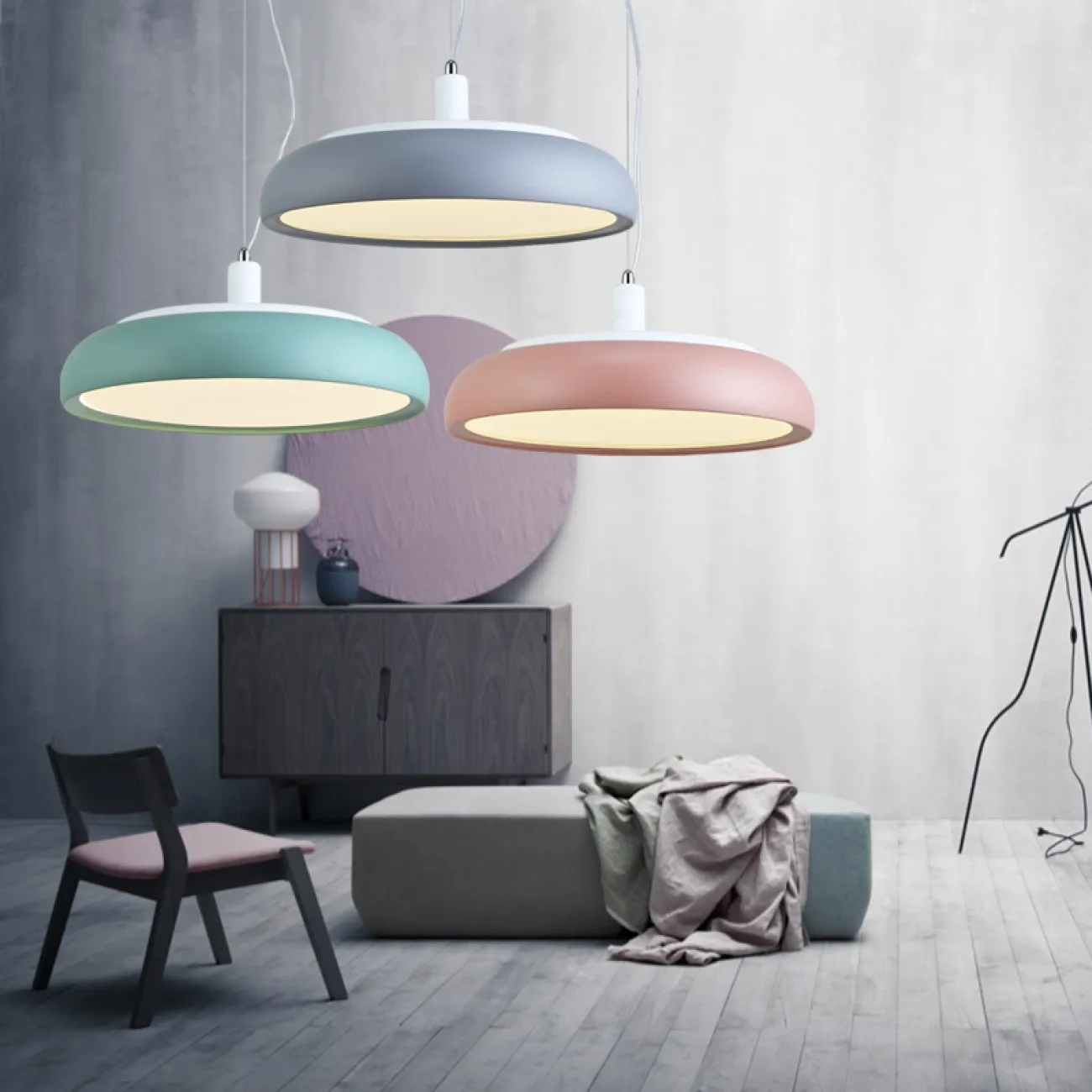 Подвесной потолочный светильник в американском стиле Подвесной потолочный светильник в американском стиле