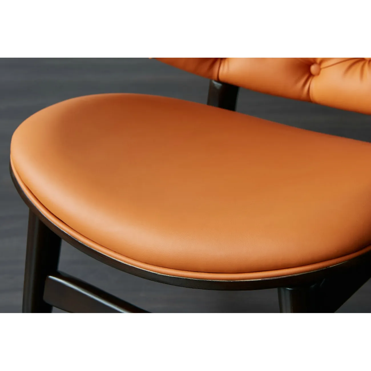 Дизайнерское кресло LaLume-KK00188 Дизайнерское кресло LaLume-KK00188