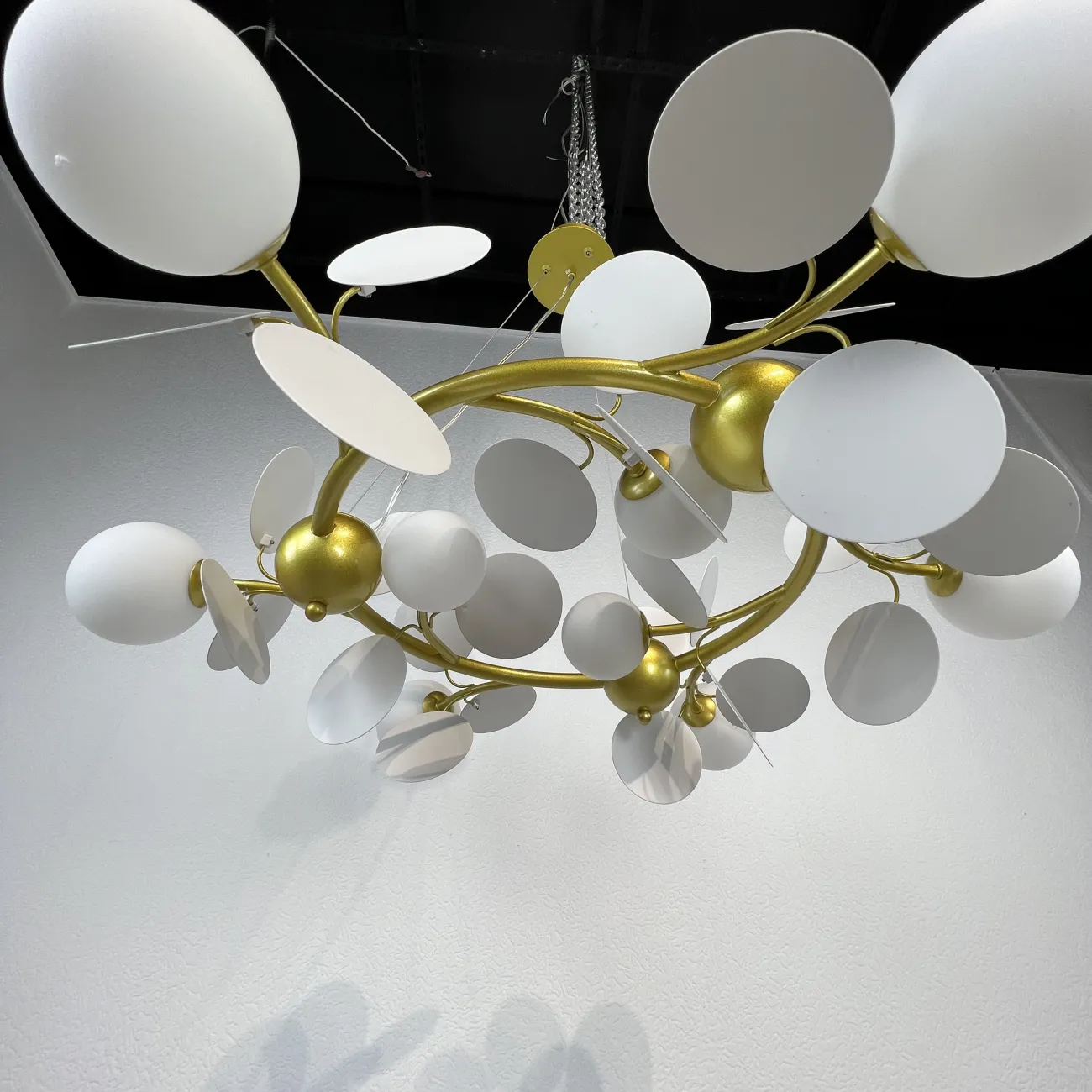 Кольцевая люстра MATISSE R SELF D70 от ImperiumLoft Кольцевая люстра MATISSE R SELF D70 от ImperiumLoft