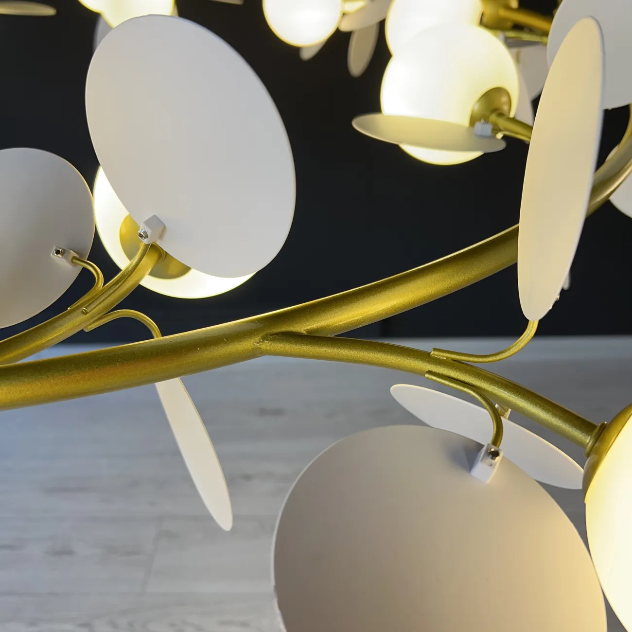 Кольцевая люстра MATISSE R SELF D70 от ImperiumLoft Кольцевая люстра MATISSE R SELF D70 от ImperiumLoft