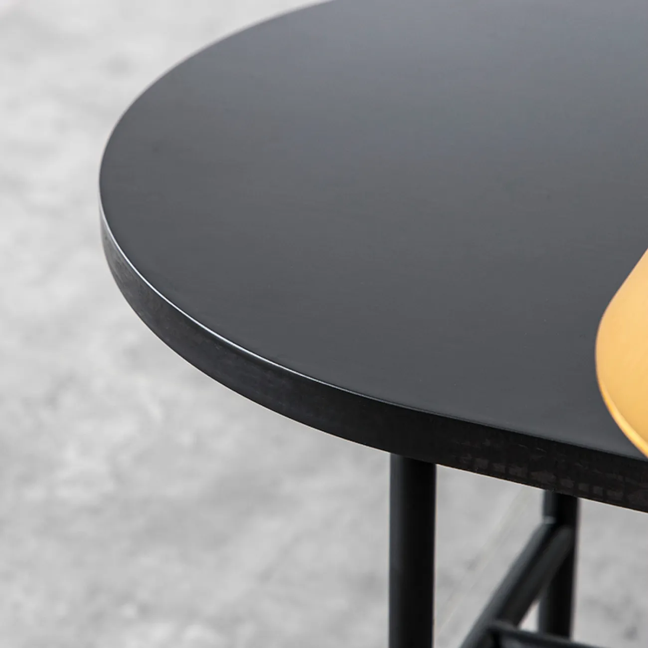 Дизайнерский журнальный столик LaLume-AP00269