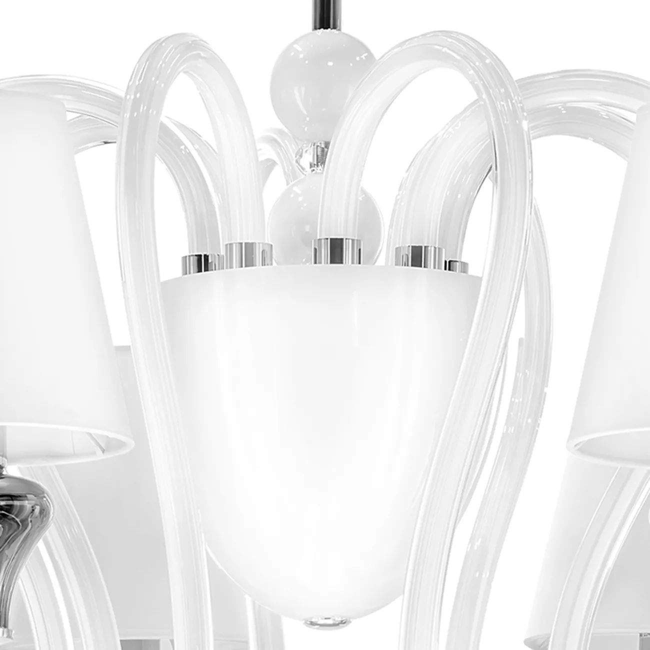 Люстра в классическом стиле NAOMI от ImperiumLoft