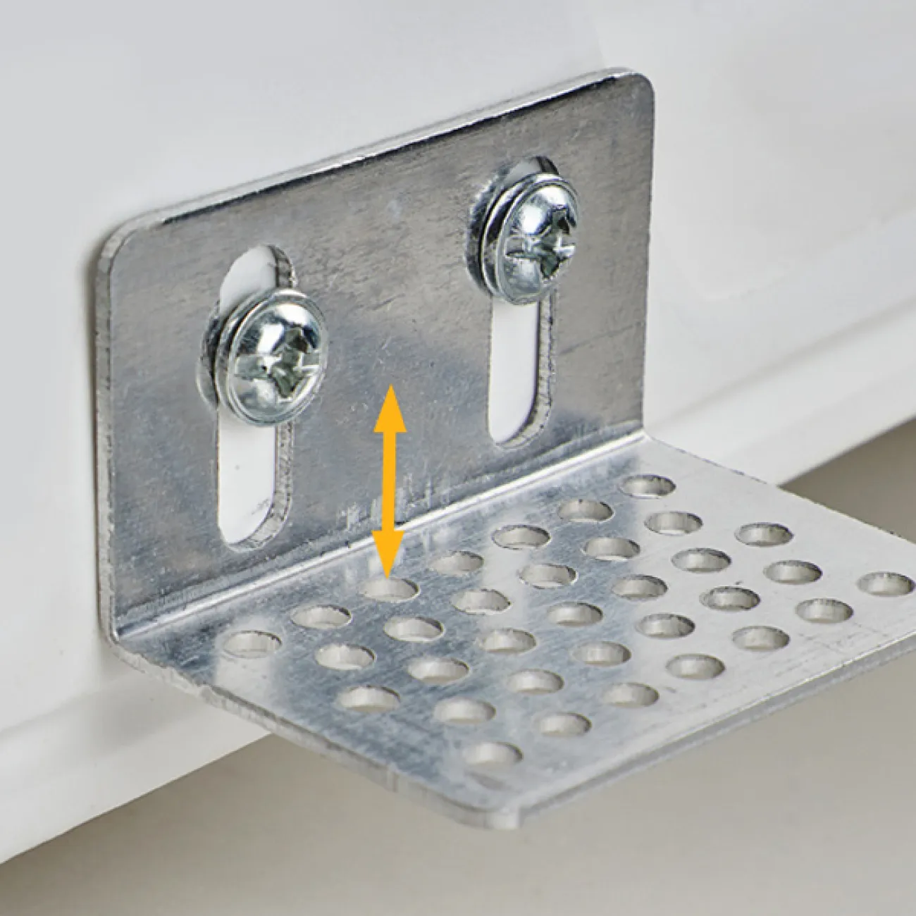 Креативный настенный светильник из белого гипса в виде настольной лампы с абажуром BEATUS 10W 6000К