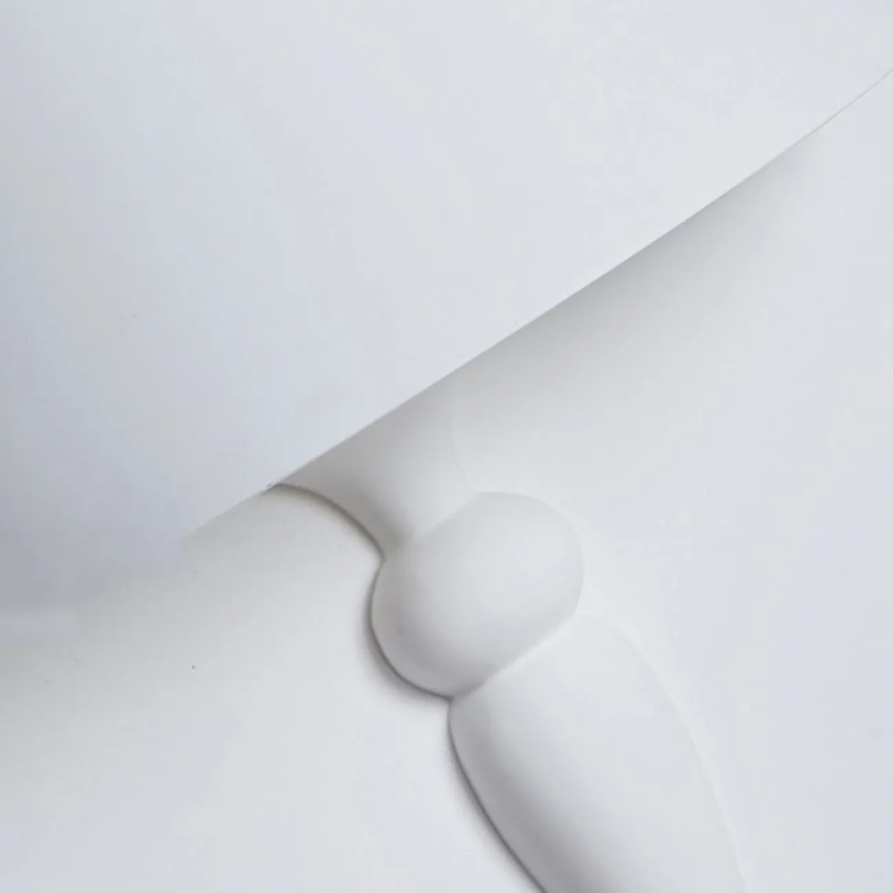 Креативный настенный светильник из белого гипса в виде настольной лампы с абажуром BEATUS 10W 6000К