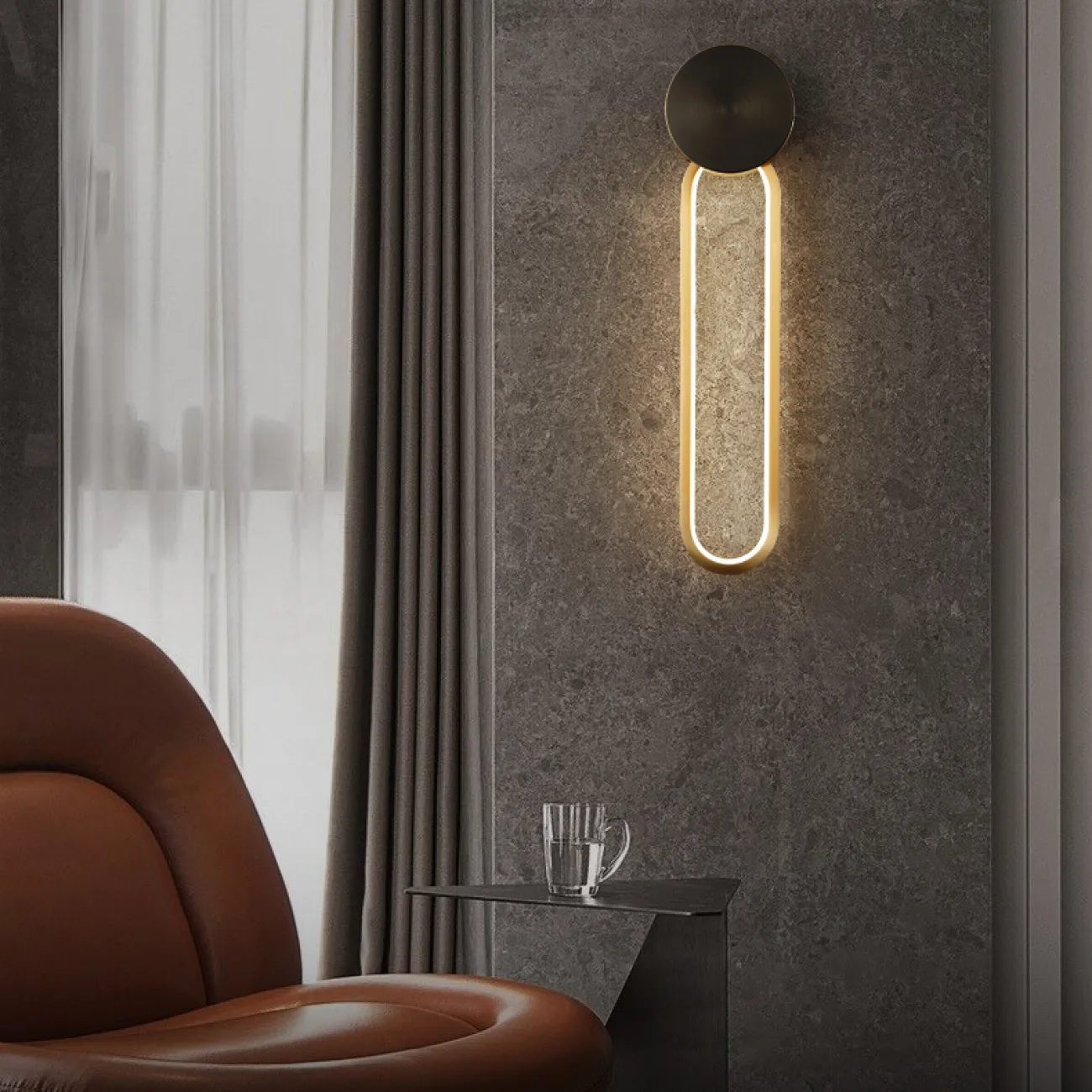 Серия настенных светильников с латунными дисками на закольцованном корпусе с внутренней LED-подсветкой MANCHESTER W Black