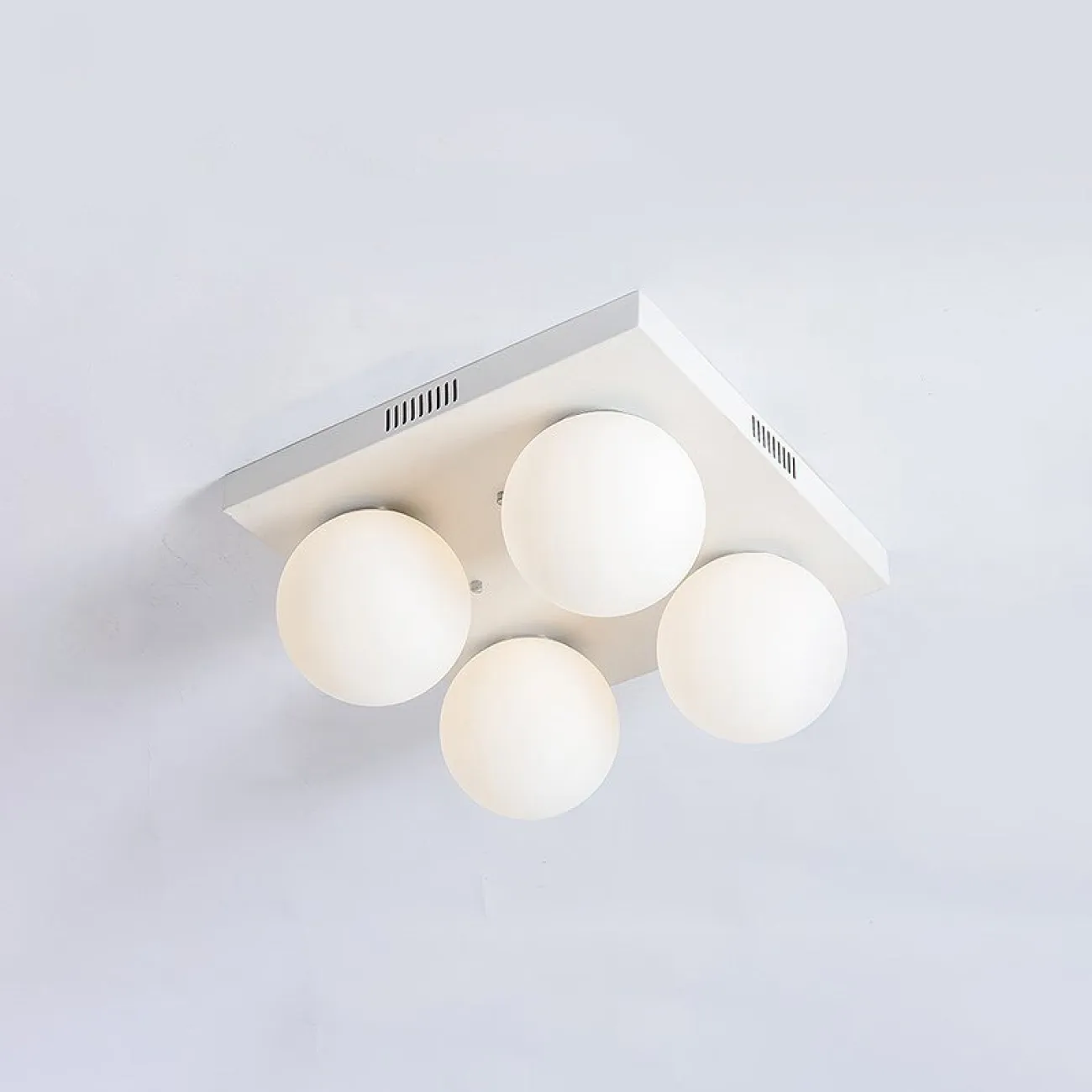 Подвесная люстра BOARD ORB от ImperiumLoft