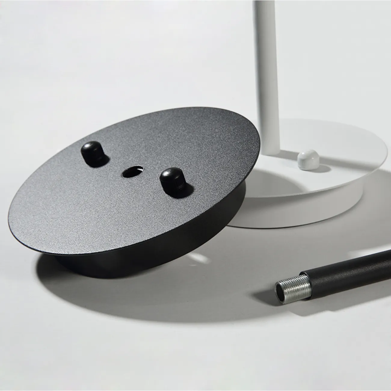 Люстра на штанге RINGLETS от ImperiumLoft Люстра на штанге RINGLETS от ImperiumLoft