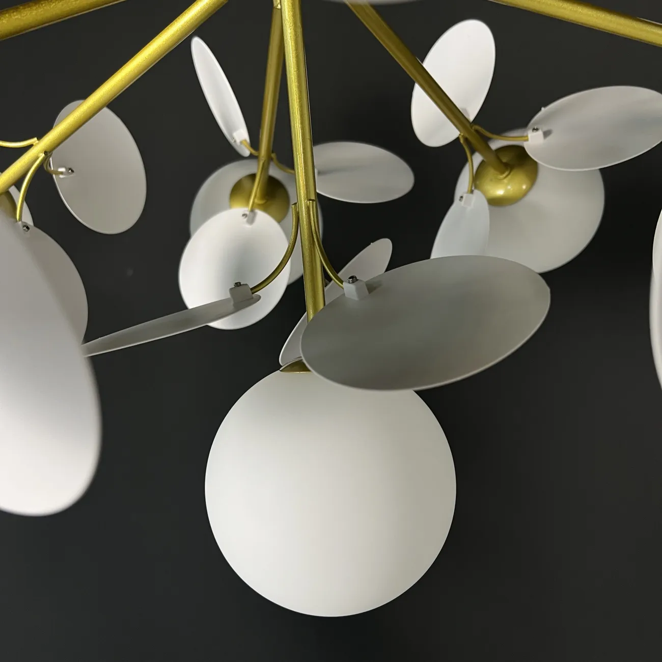 Потолочная люстра MATISSE C SELF D47 White от ImperiumLoft Потолочная люстра MATISSE C SELF D47 White от ImperiumLoft