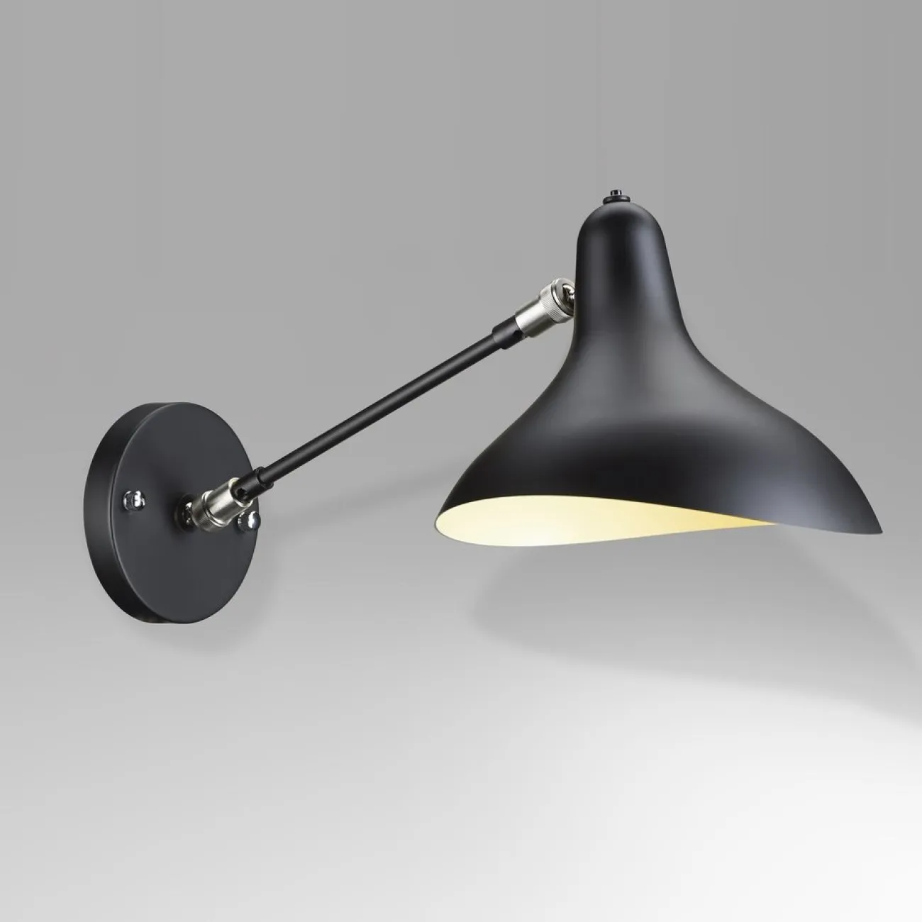 Светодиодная люстра в виде кольца BOEM от ImperiumLoft Светодиодная люстра в виде кольца BOEM от ImperiumLoft