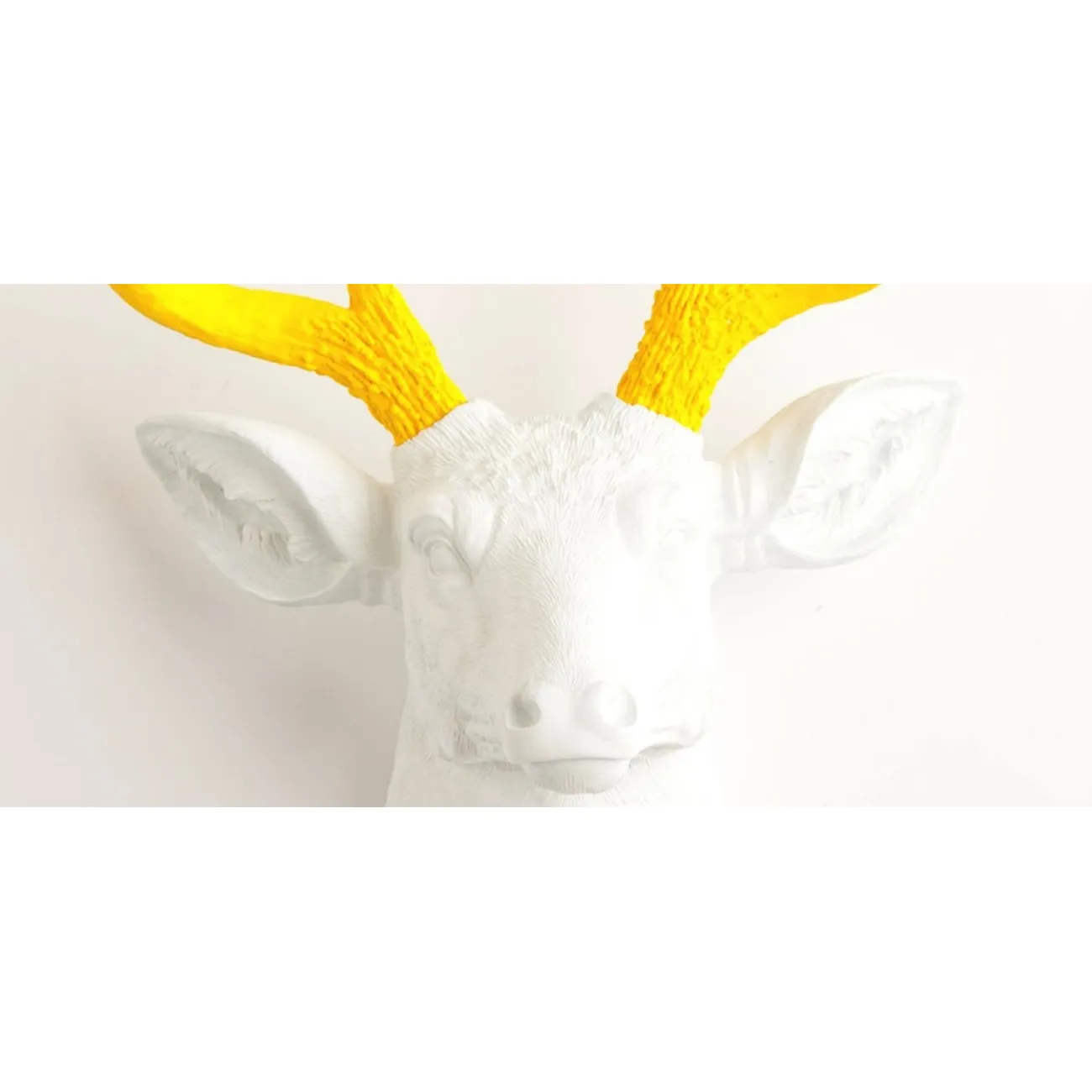 Голова оленя - Белая с желтыми рогами от LaLume