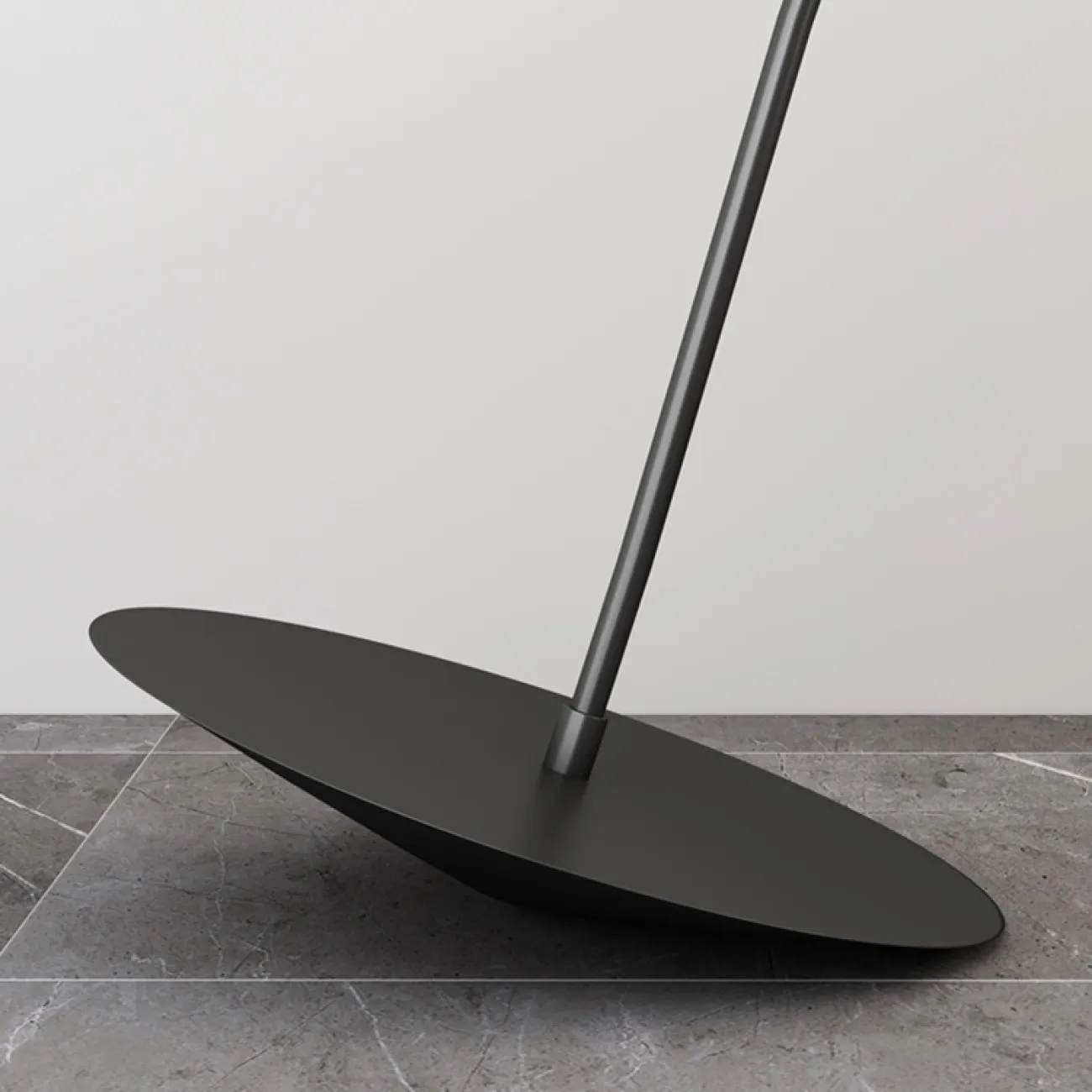 Светодиодный торшер с коническим основанием и плафоном на угловой наклоненной стойке MAUNO Светодиодный торшер с коническим основанием и плафоном на угловой наклоненной стойке MAUNO