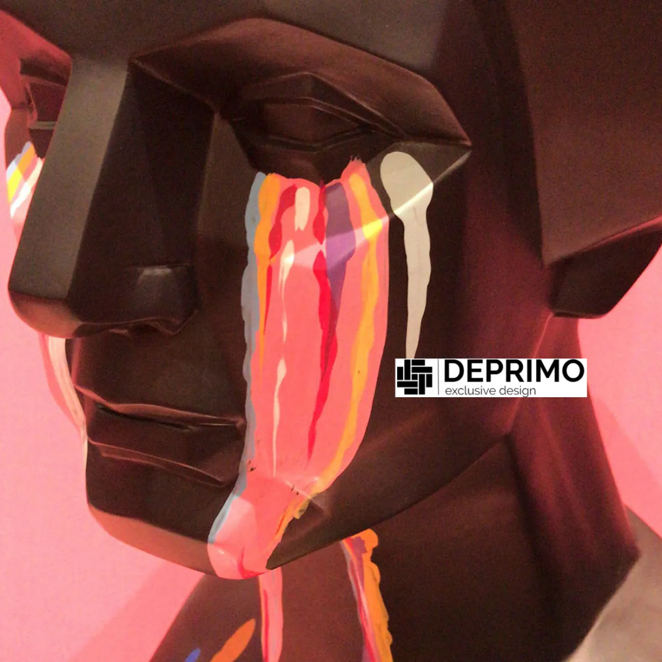 Дизайнерская скульптура женщины LaLume-SKT00133 