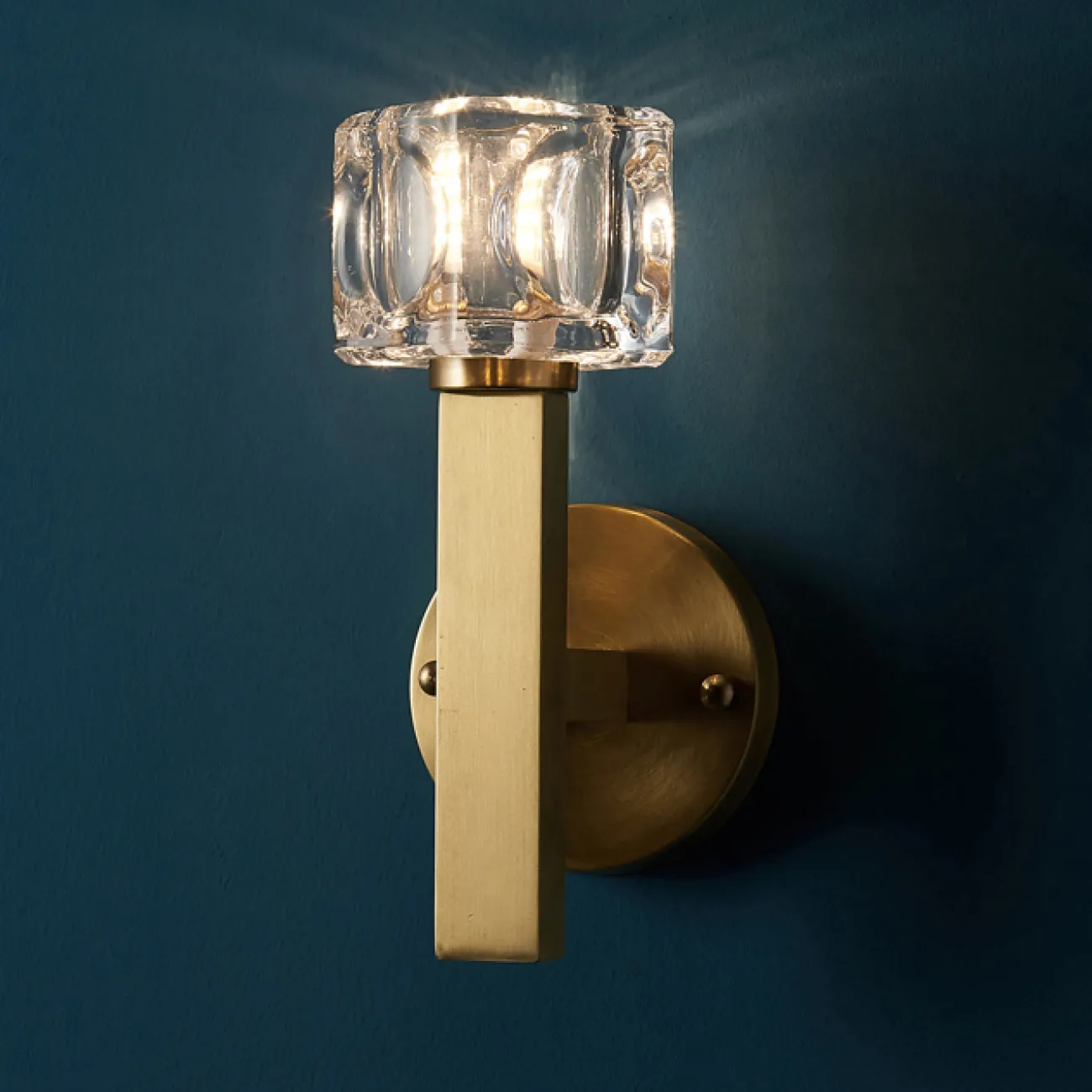 Настенный светильник MAURA L2 от ImperiumLoft Настенный светильник MAURA L2 от ImperiumLoft