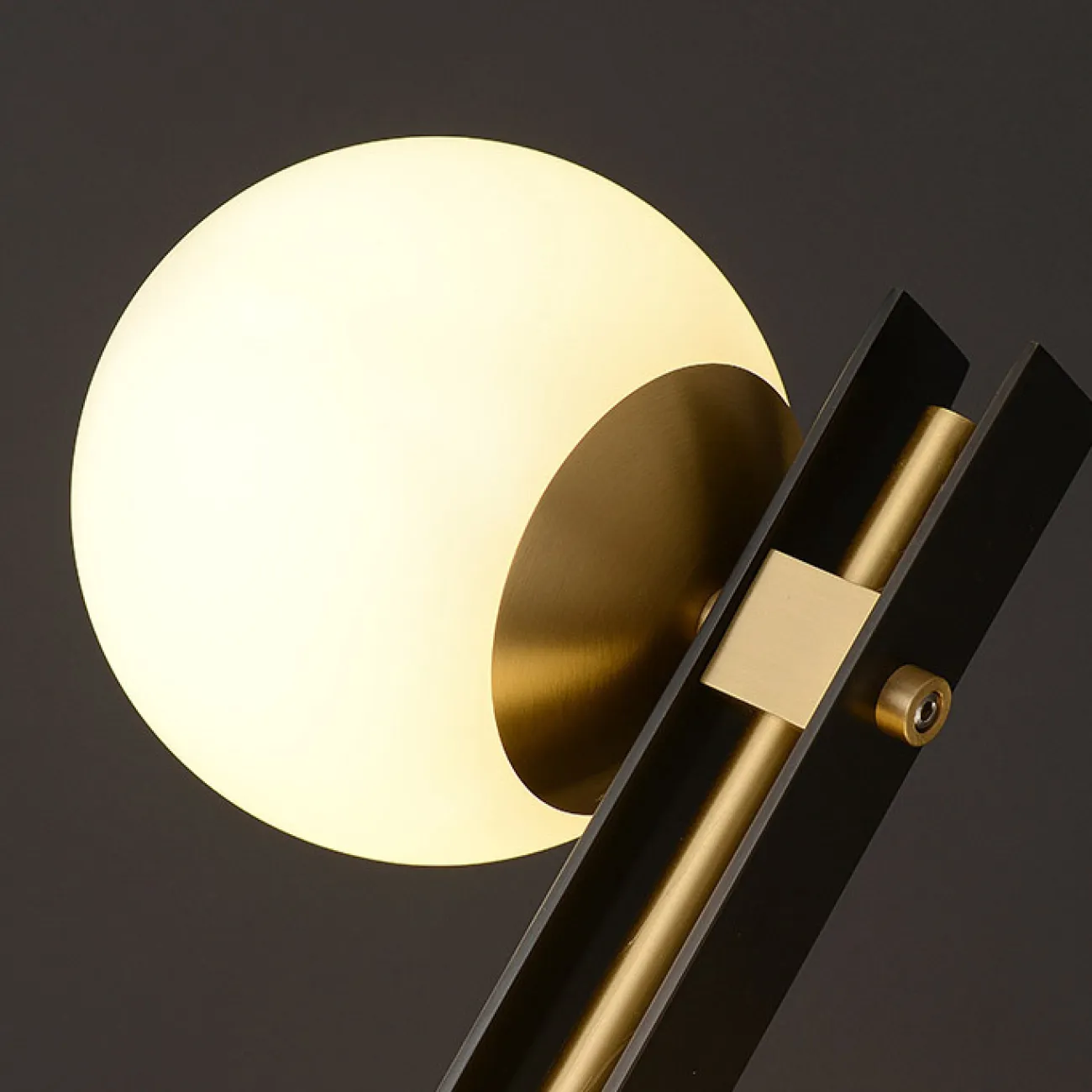 Настенный светильник JUDITH WALL от ImperiumLoft