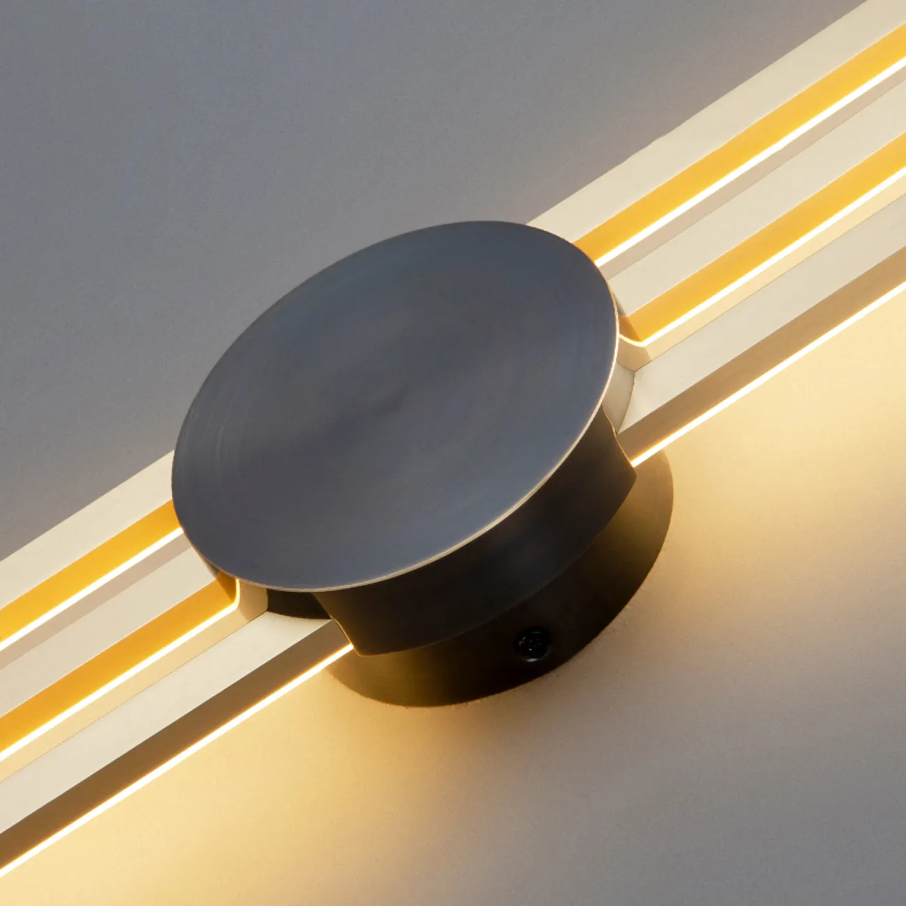 Настенный светильник GULL H64 Brass от ImperiumLoft