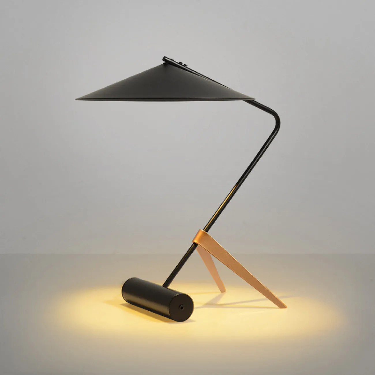 Настольная лампа LONNY от ImperiumLoft