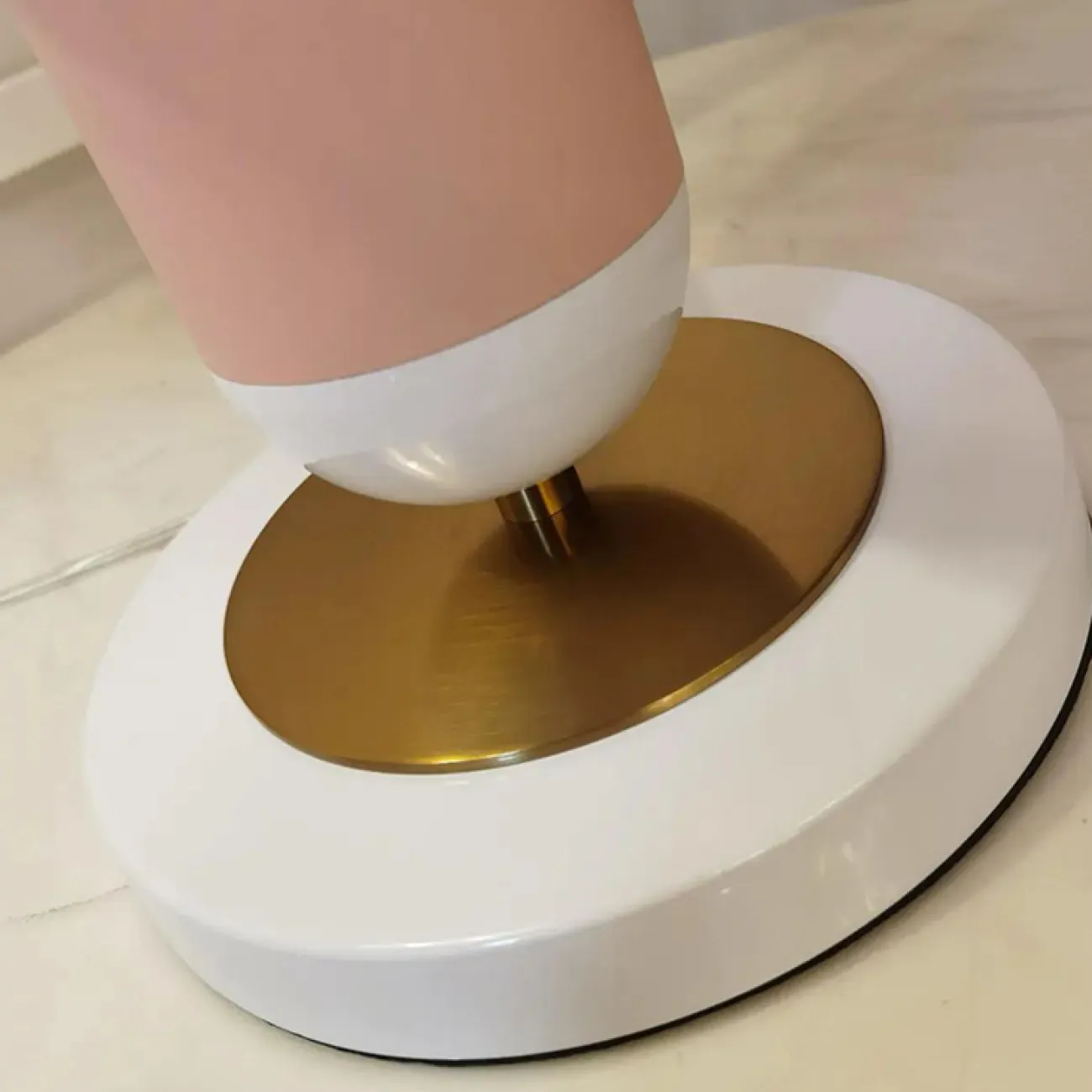 Настольная лампа MEET TAB B Pink от ImperiumLoft Настольная лампа MEET TAB B Pink от ImperiumLoft