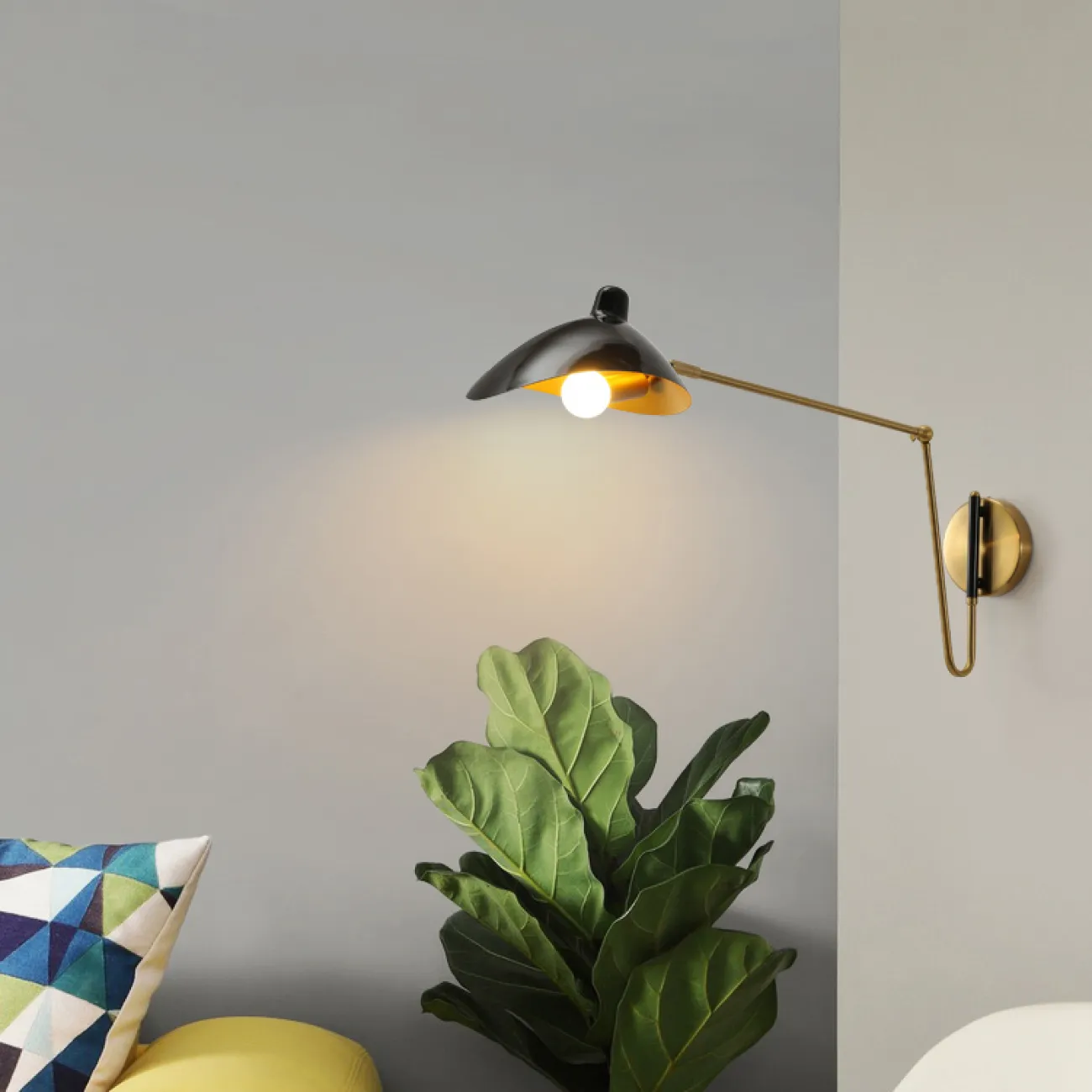 Настенный светильник HILDBORG L58 Brass Black Glossy от ImperiumLoft
