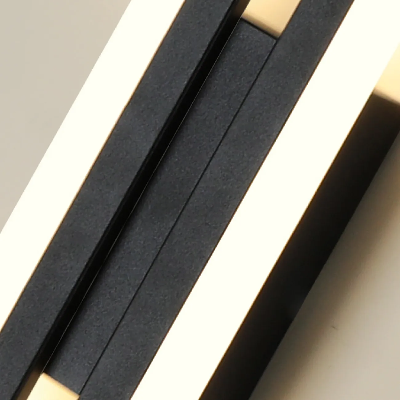 Настенный светодиодный светильник с двумя разноуровневыми прямоугольными плафонами на черном разделительном креплении FEBE Трехцветный свет от ImperiumLoft